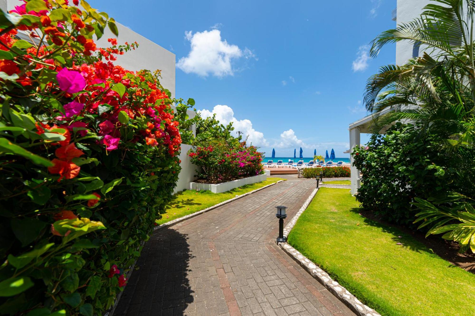 La Vista Resort Simpson Bay Exterior foto